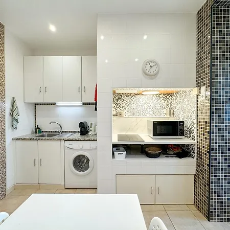 Quiet And Cozy, Easy Access To Highlights #1880 Apartamento Lisboa